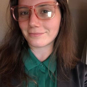 Meet your Posher, Leah